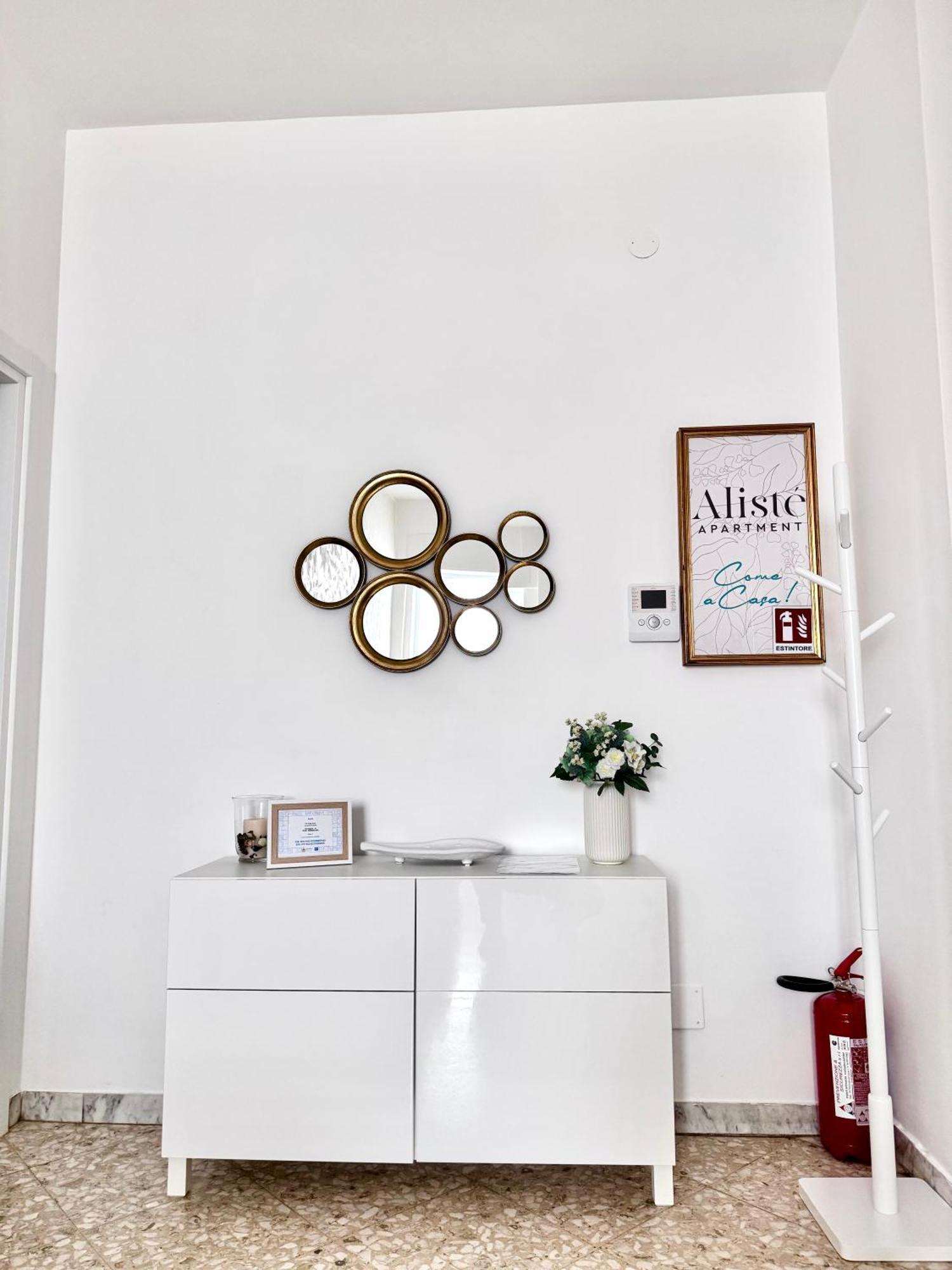 Aliste Apartment บรินดิซิ ภายนอก รูปภาพ
